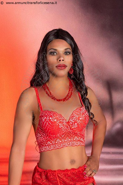 Foto Trans Isernia Naomi Fire